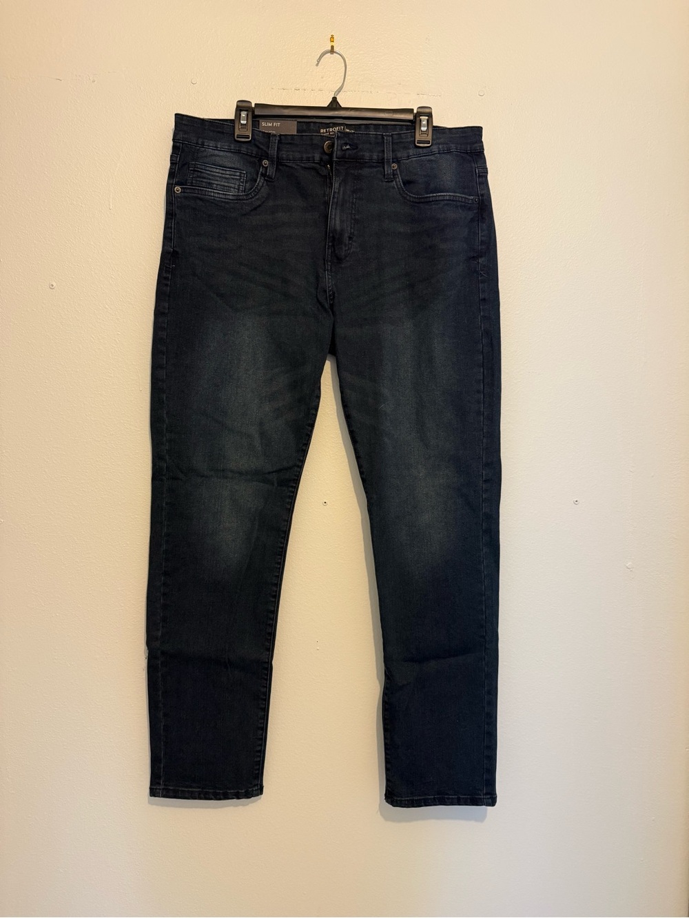 Retrofit Slim Fit Jeans in Dark Blue Wash